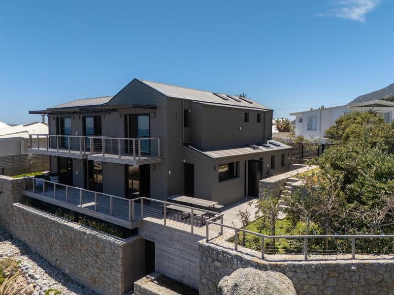 5 Bedroom Property for Sale in Camps Bay Western Cape
